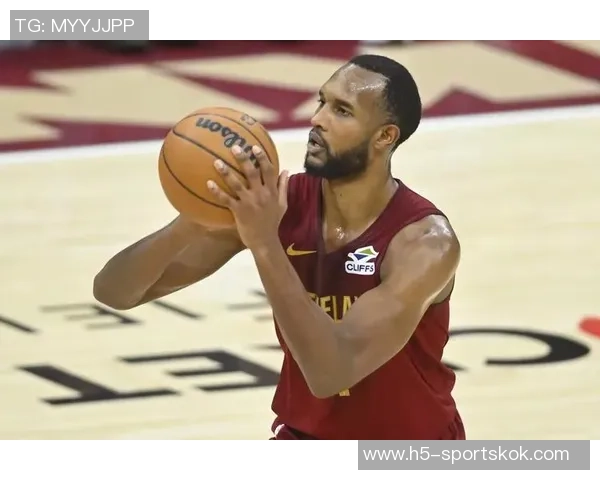 骑士官方宣布小莫布里左小腿一级拉伤预计缺席两到四周